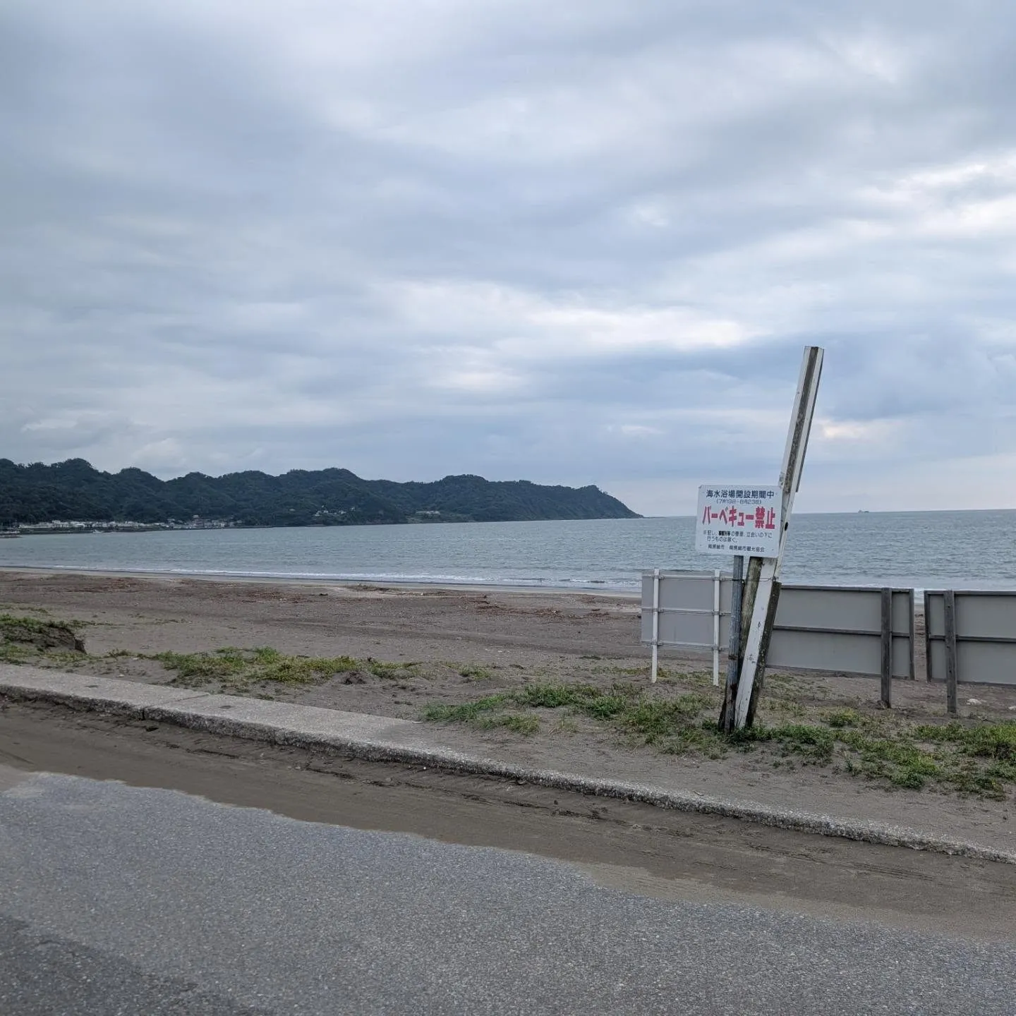 岩井海岸海の家　明日からだそうです♪
